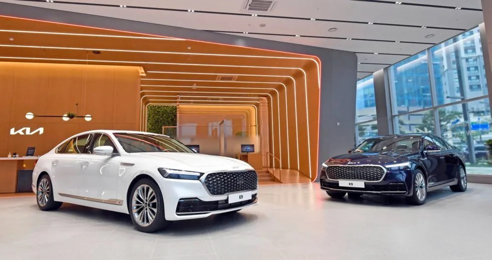Kia K9 2021 c&oacute; 7 t&ugrave;y chọn m&agrave;u sơn