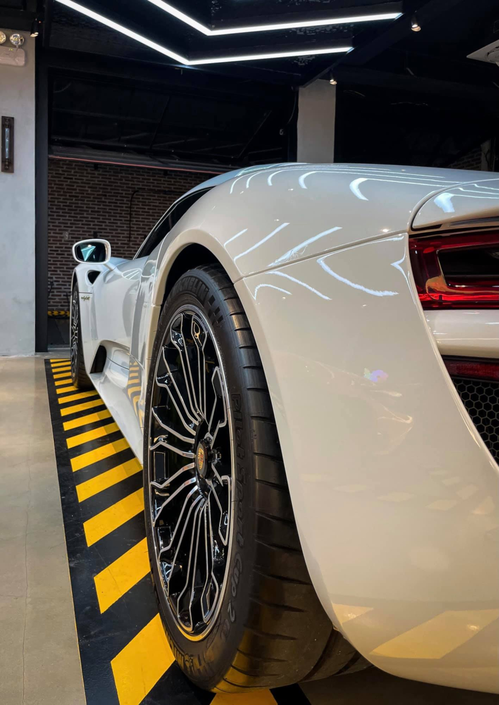 Các điểm nhấn thiết kế siêu xe Porsche 918 Spyder độc nhất Việt Nam Các điểm nhấn thiết kế siêu xe Porsche 918 Spyder độc nhất Việt Nam