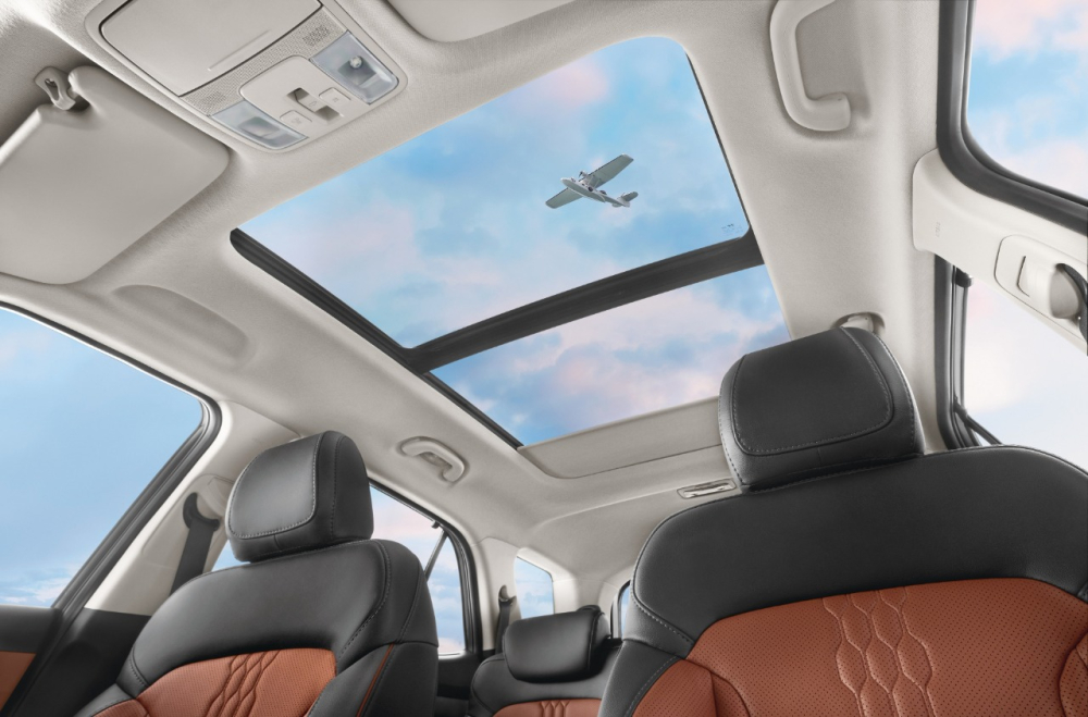 Cửa sổ trời chỉnh bằng giọng nói của Hyundai Alcazar 2021