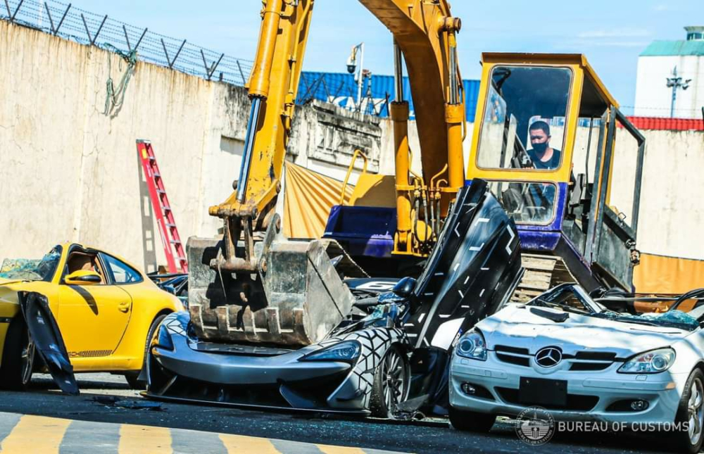 Chiếc si&ecirc;u xe McLaren 620R đ&atilde; nhận &aacute;n tử sau gần 1 năm nhập lậu v&agrave;o Philippines