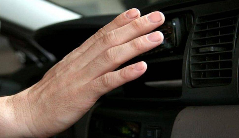C&oacute; một số nguy&ecirc;n nh&acirc;n khiến điều h&ograve;a &ocirc; t&ocirc; kh&ocirc;ng m&aacute;t m&agrave; ch&uacute;ng ta cần phải lưu &yacute;