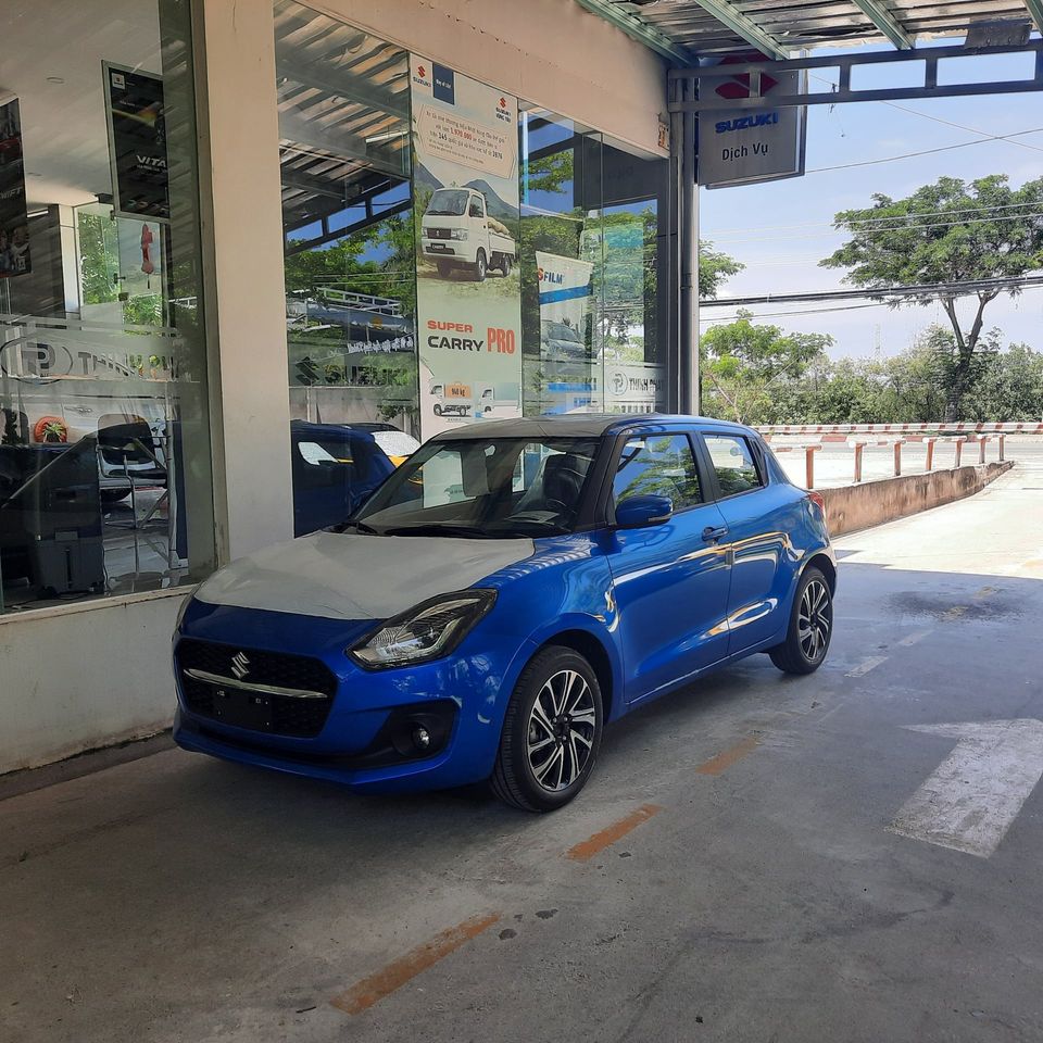 Ngoài ra là mâm xe cách điệu hơn trước