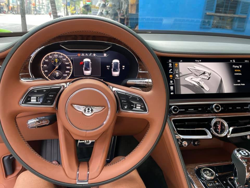 Vô lăng Bentley Flying Spur First Edition