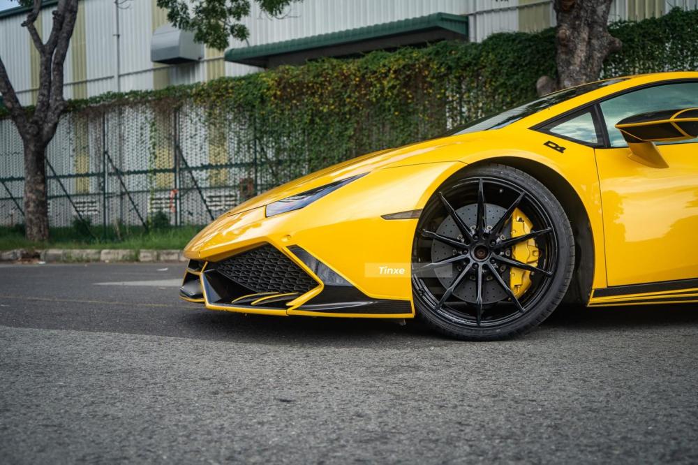 Chiếc siêu xe Lamborghini Huracan với body kit của Mansory