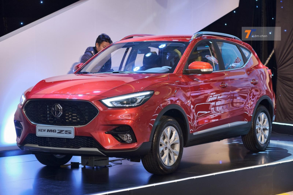 MG ZS COM+ 2021.