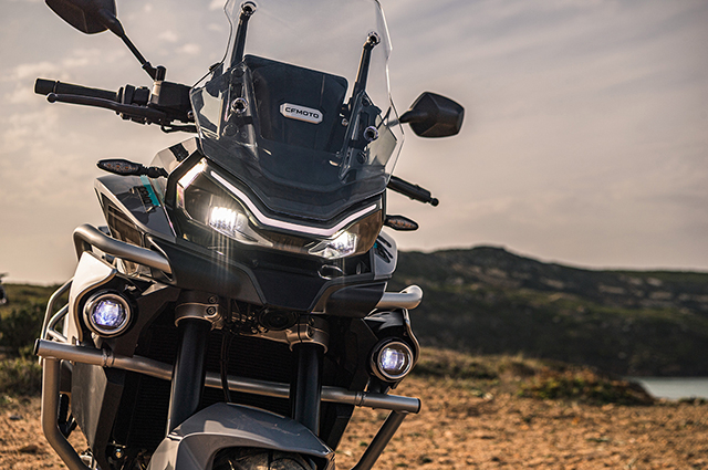 CFMoto 800MT có thiết kế đẹp mắt
