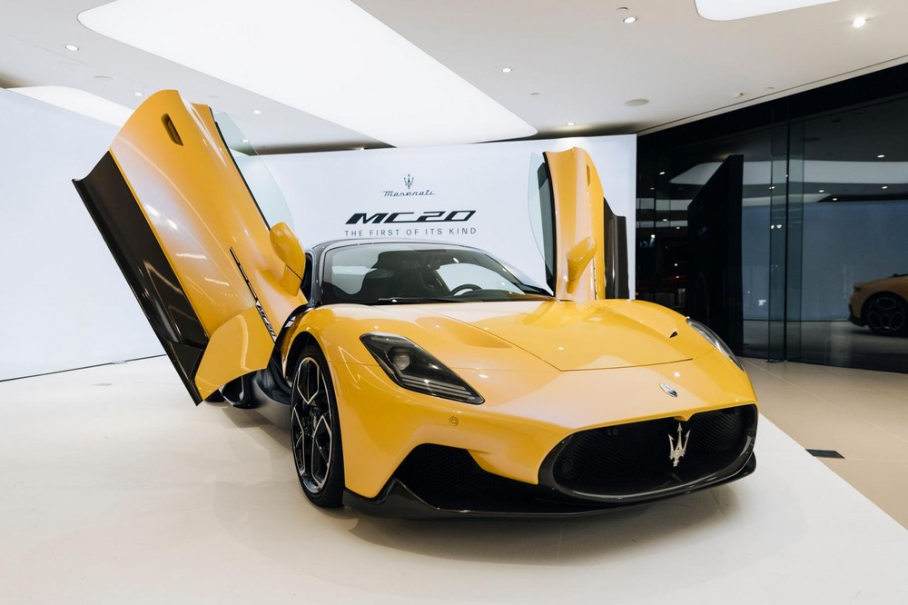 Siêu xe Maserati MC20 màu vàng Siêu xe Maserati MC20 màu vàng