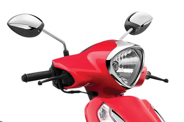 Thiết kế xe thanh lịch với nhiều chi tiết mạ Chrome