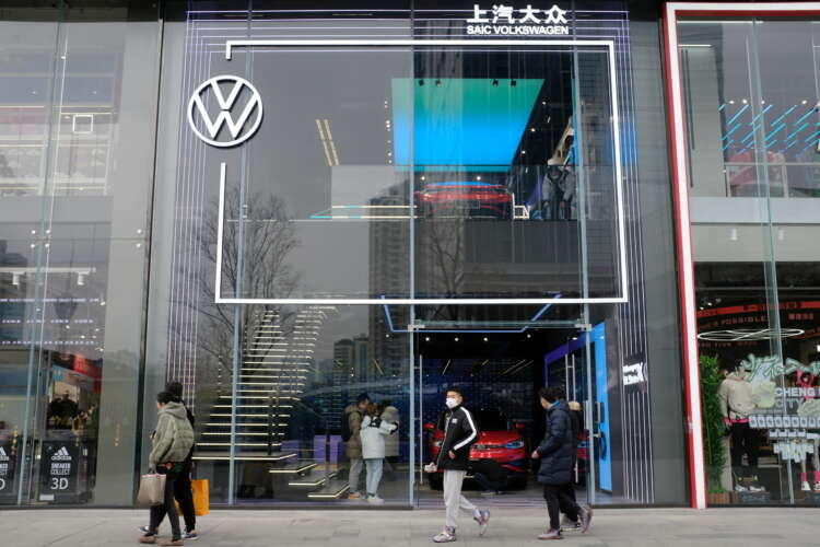 Một showroom của liên doanh Volkswagen và SAIC tại Trung Quốc