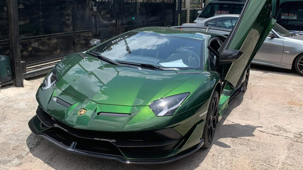 Diện mạo siêu xe Lamborghini Aventador SVJ thứ 3 về nước