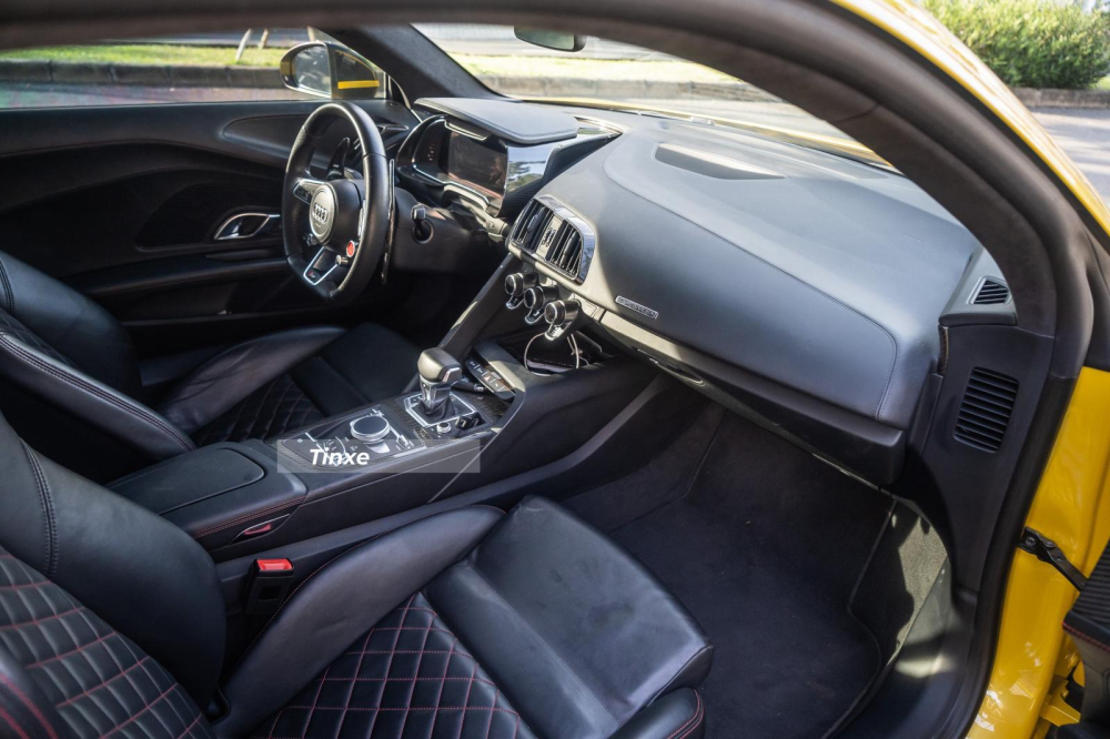 Nội thất siêu xe Audi R8 V10 Plus