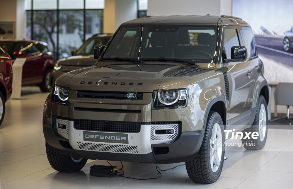 Đ&aacute;nh gi&aacute; Land Rover Defender 90