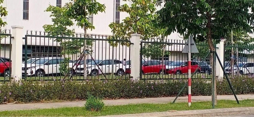 Peugeot 3008 2021 bị bắt gặp trong khuôn viên nhà máy của THACO.