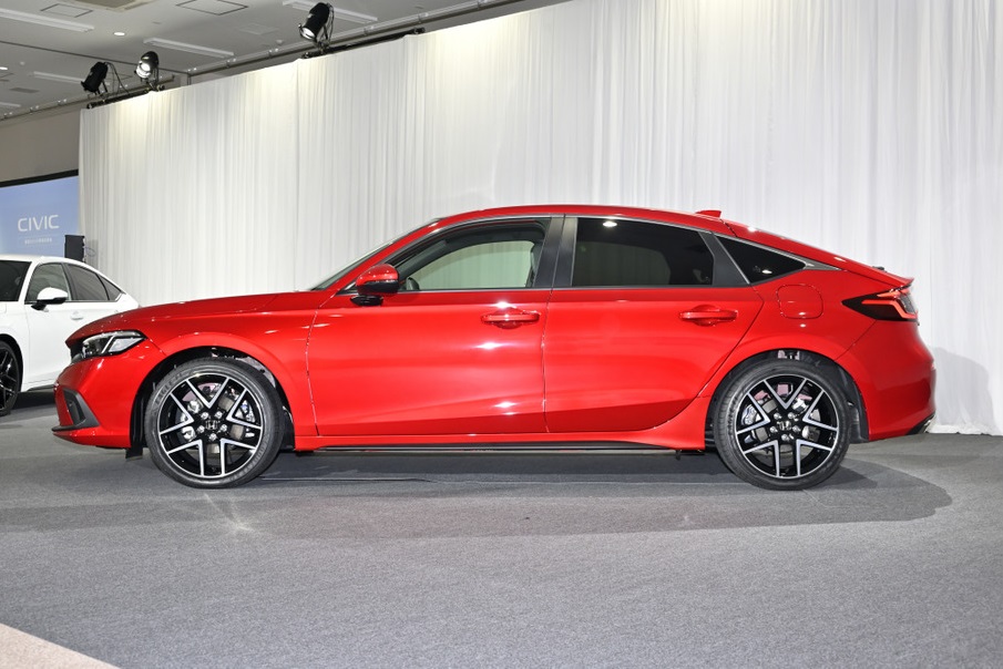 Honda Civic Hatchback 2022 có kích thước lớn hơn trước