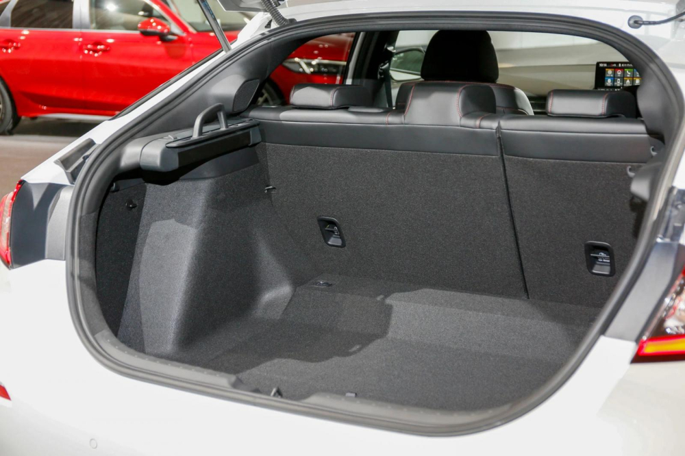 Khoang hành lý của Honda Civic Hatchback 2022