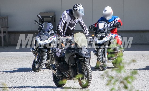 Mẫu xe thử nghiệm được cho là BMW R1300GS thế hệ mới