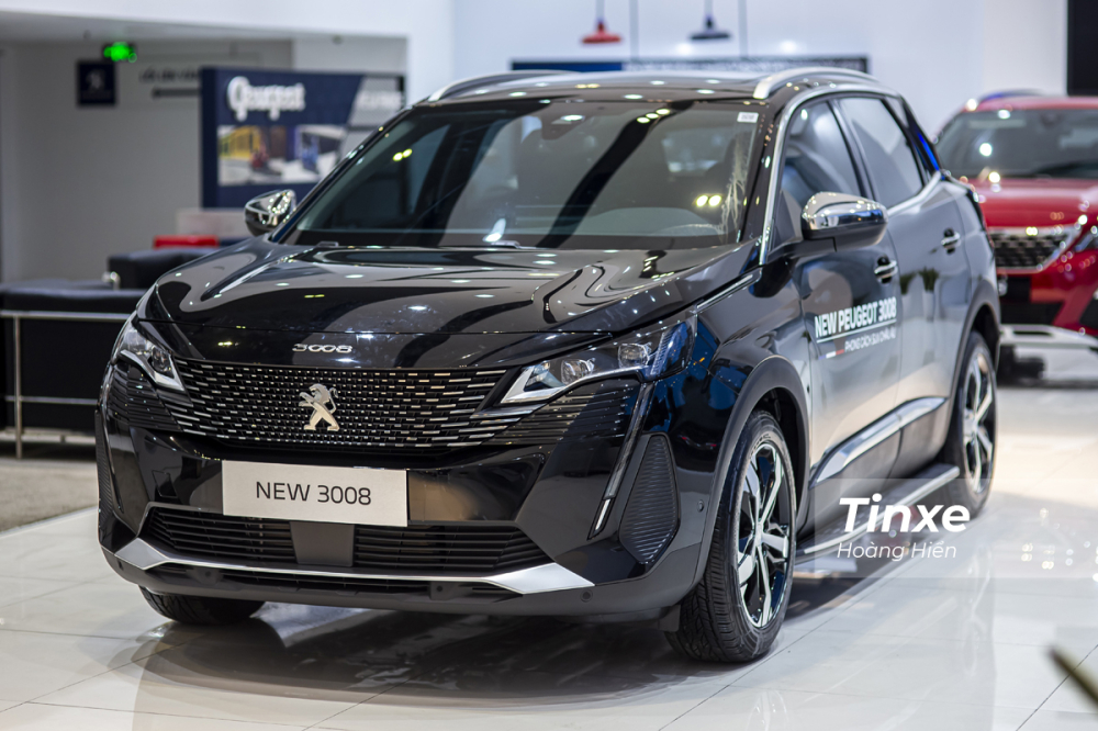 Peugeot 3008 mới l&agrave; bản facelift n&ecirc;n vẫn giữ nguy&ecirc;n c&aacute;c th&ocirc;ng số về k&iacute;ch thước, hệ thống khung gầm v&agrave; những trang bị an to&agrave;n vốn đ&atilde; tương đối đầy đủ từ trước đ&acirc;y.