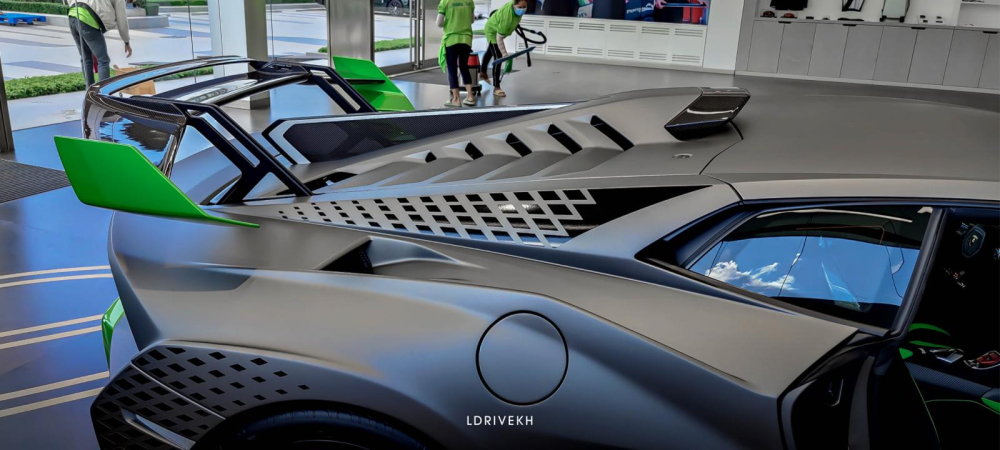 Đ&acirc;y l&agrave; chiếc xe Lamborghini Huracan STO đầu ti&ecirc;n đến Campuchia