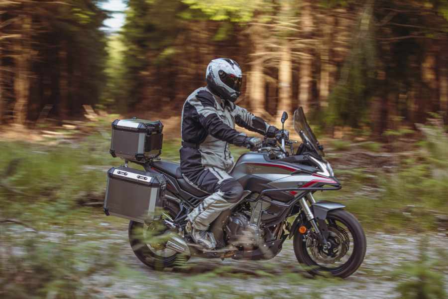 Mẫu xe Adventure được bán với mức giá gần 200 triệu đồng tại Anh Quốc