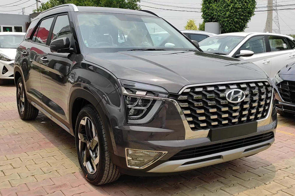 Hyundai Alcazar 2021 c&oacute; mặt tại đại l&yacute; ở Ấn Độ