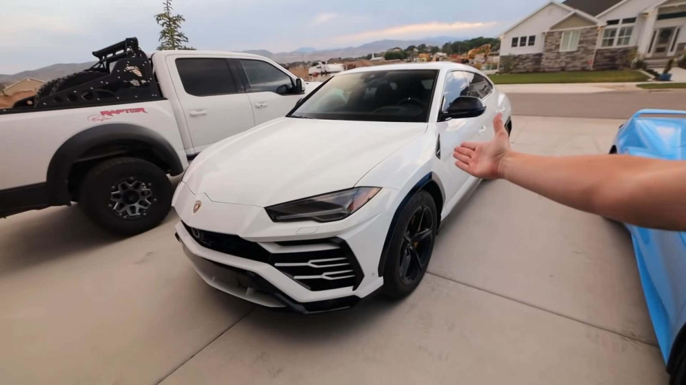 Siêu xe Lamborghini Urus mà Post Malone bán lại cho YouTuber TheStradman