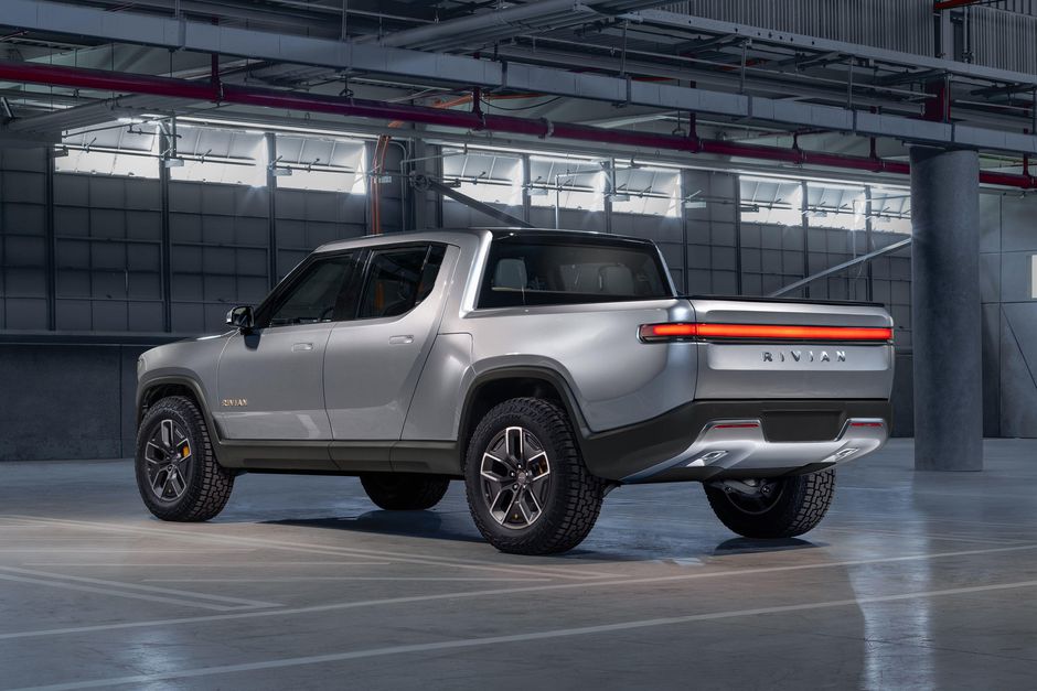 Rivian R1T bị lùi lịch giao xe đến tháng 1 năm sau