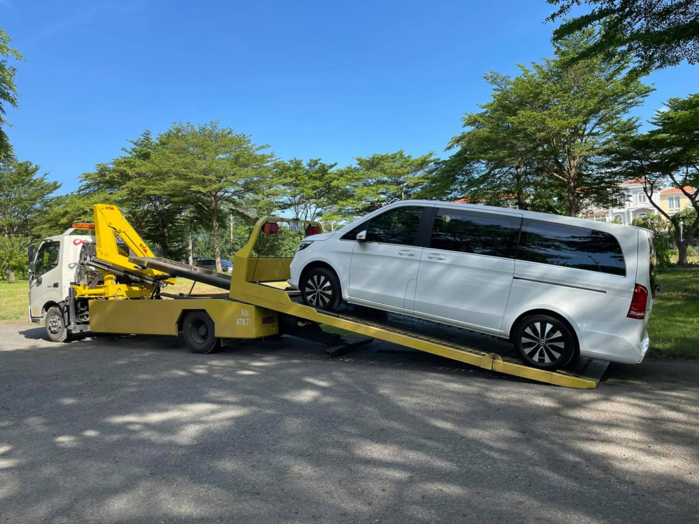 Mercedes-Benz V250 Luxury có giá bán chính hãng 2,662 tỷ đồng