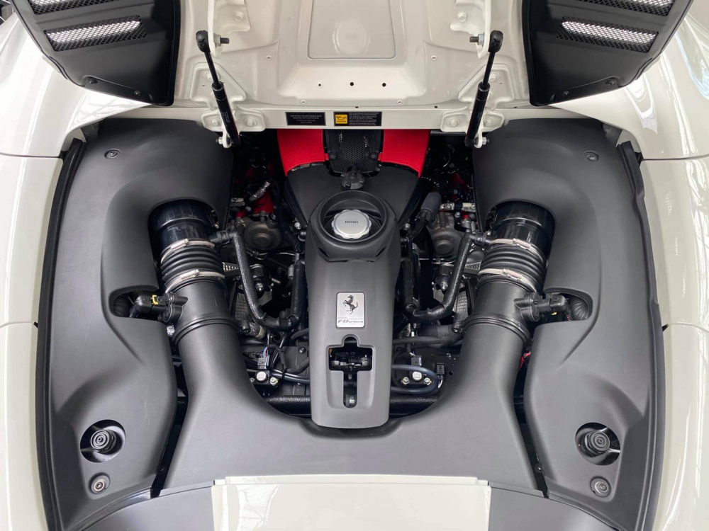 Ferrari F8 Spider c&oacute; c&ocirc;ng suất 711 m&atilde; lực