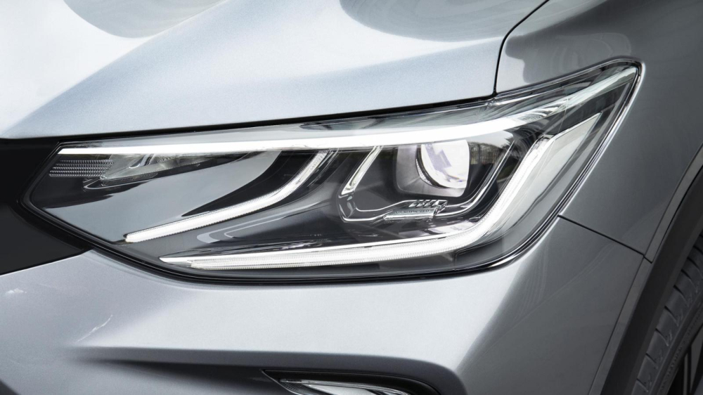 Đ&egrave;n pha của Chevrolet Tracker 2021