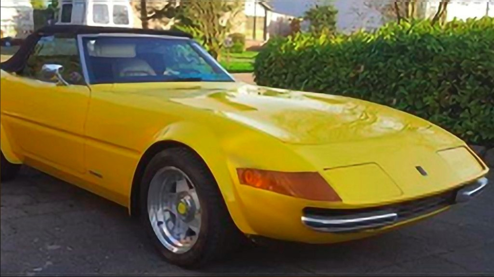 Chiếc Ferrari Daytona Spyder h&agrave;ng nh&aacute;i