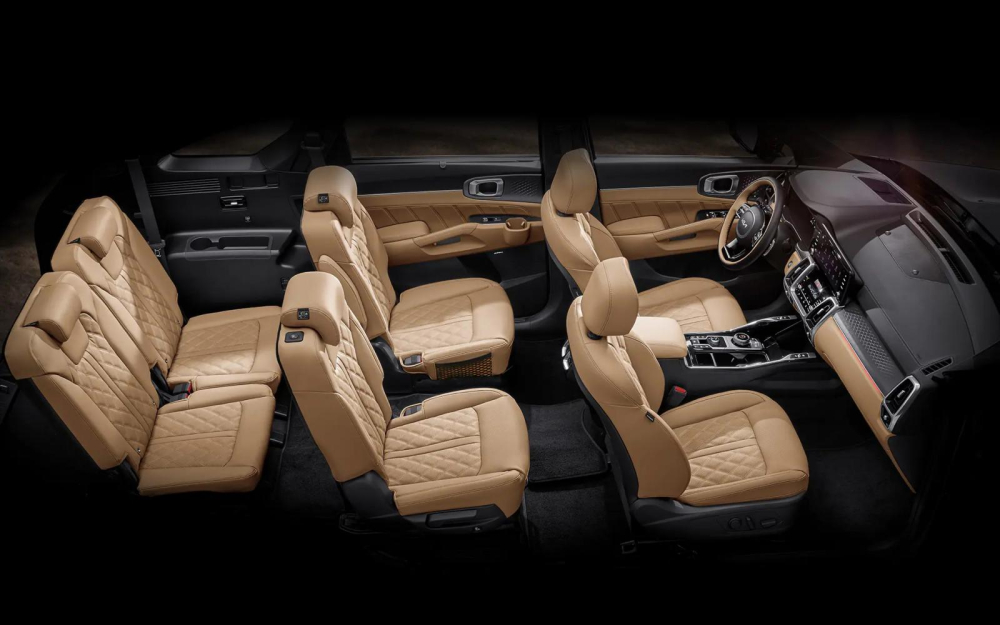 Kia Sorento 2022 được trang bị nội thất rộng r&atilde;i v&agrave; kh&aacute; sang trọng