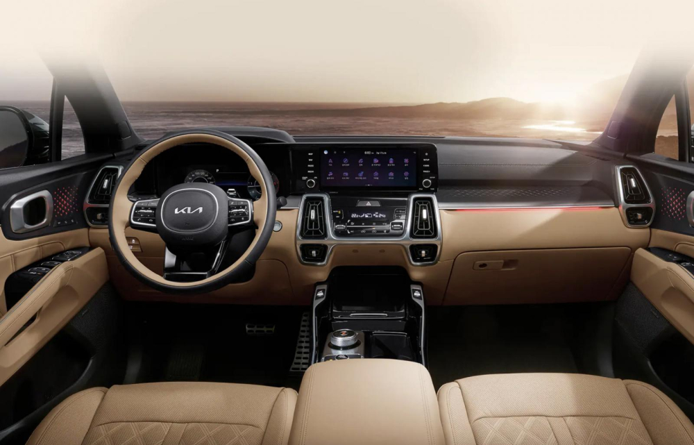 Nội thất của Sorento 2022 cũng đi k&egrave;m logo mới của h&atilde;ng Kia tr&ecirc;n v&ocirc; lăng