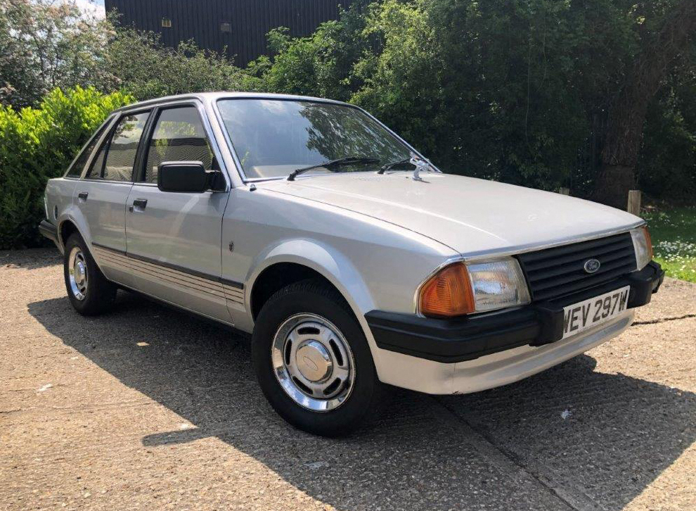 Chiếc Ford Escort được bán đấu giá