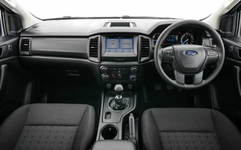 Nội thất của Ford Ranger XL Street 25th Anniversary Edition 2021 kh&ocirc;ng c&oacute; g&igrave; đặc biệt