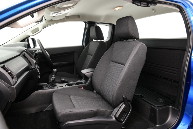 Ford Ranger XL Street 25th Anniversary Edition 2021 chỉ c&oacute; 2 chỗ ngồi