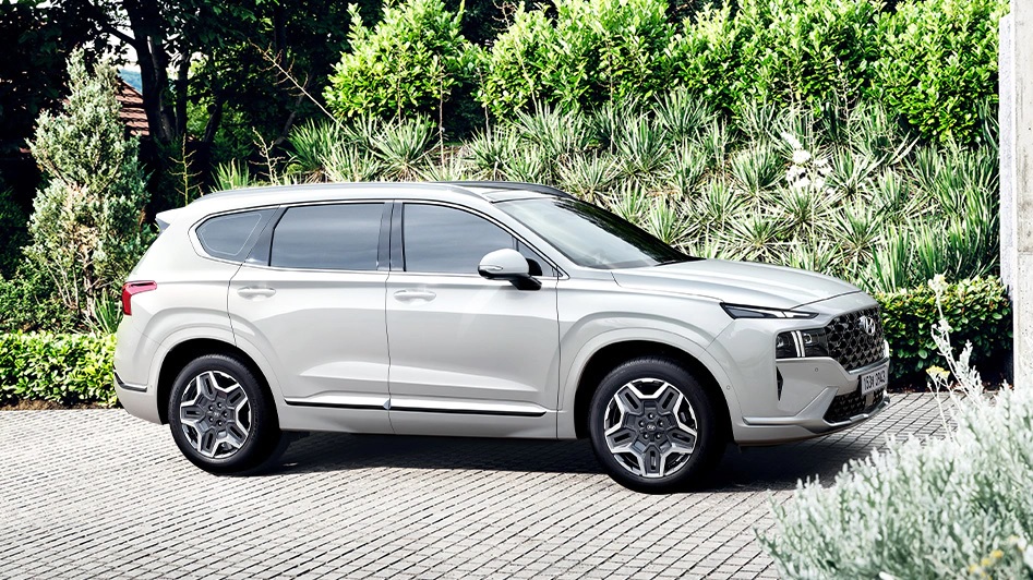 Hyundai Santa Fe Hybrid 2022 c&oacute; 3 bản trang bị