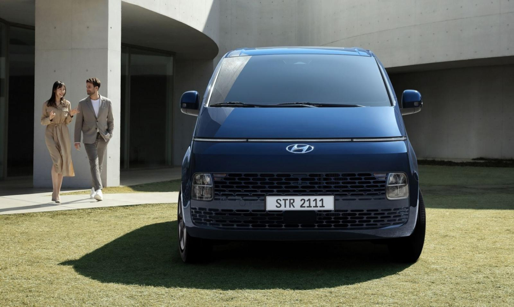 Hyundai Staria 2021 tại Th&aacute;i Lan dự kiến d&ugrave;ng động cơ diesel 2.2L