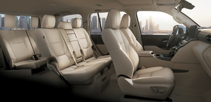 Nội thất của Toyota Land Cruiser 2022