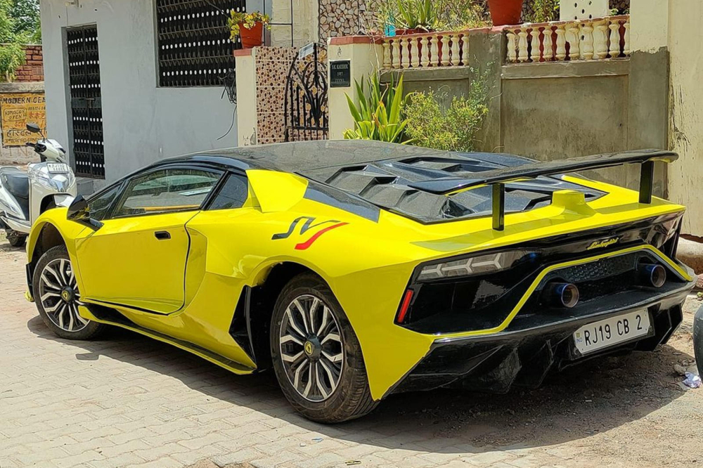 Ph&iacute;a sau của chiếc Lamborghini Aventador SVJ nh&aacute;i