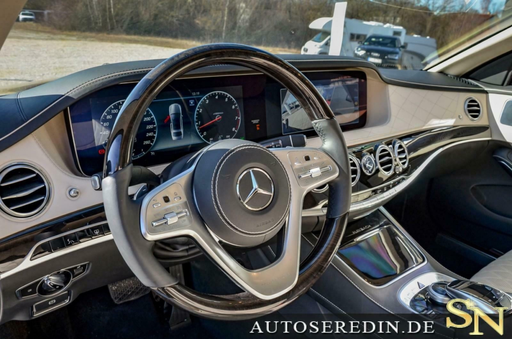 Nội thất bên trong chiếc Mercedes-Maybach S 650 Pullman Guard Nội thất bên trong chiếc Mercedes-Maybach S 650 Pullman Guard