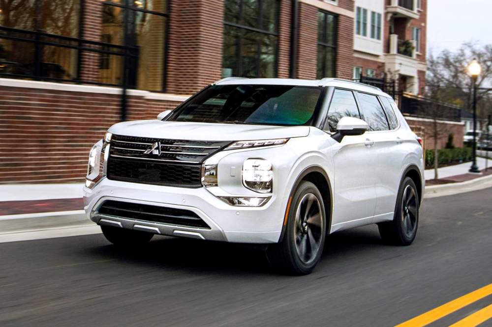 Mitsubishi Outlander 2022 với thiết kế đẹp mắt hơn trước