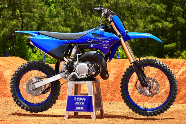 Yamaha YZ85LW có kích thước lớn hơn YZ85 thế hệ cũ