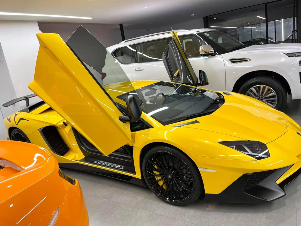 Vẻ đẹp của siêu xe giới hạn Lamborghini Aventador SV