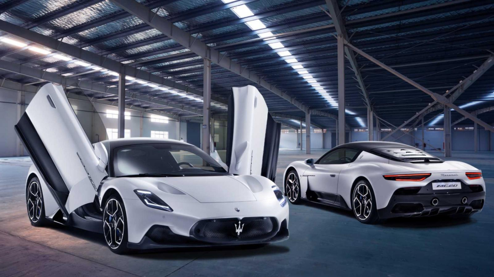 Siêu xe Maserati MC20 sở hữu cửa cánh bướm