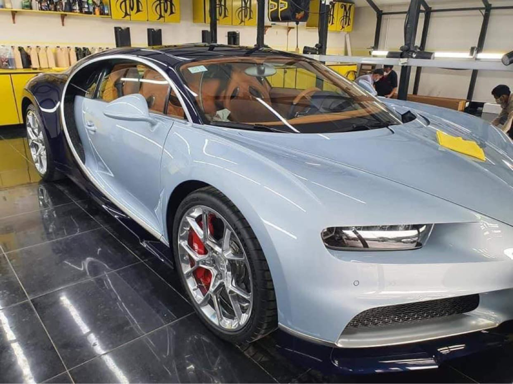 Liệu c&oacute; đại gia Việt n&agrave;o đủ m&aacute;u để tậu Bugatti Chiron ở Campuchia