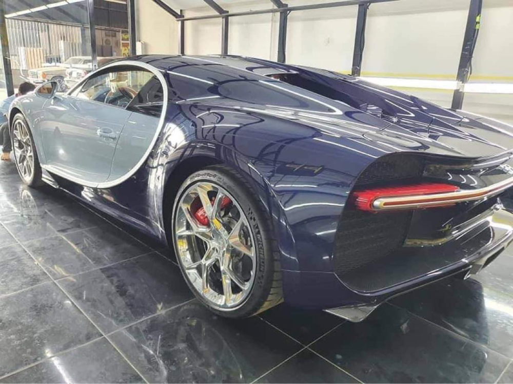 Xe sở hữu bộ &aacute;o 2 m&agrave;u sơn c&aacute; t&iacute;nh