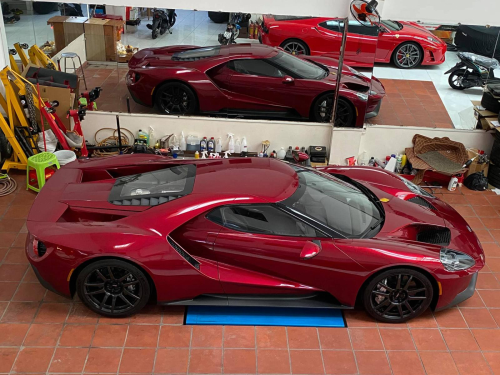 Khó mua như siêu xe triệu đô Ford GT thế hệ mới xuất hiện ở Sài thành
