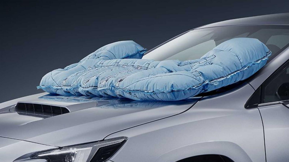 T&uacute;i kh&iacute; cho người đi bộ tr&ecirc;n Subaru Levorg