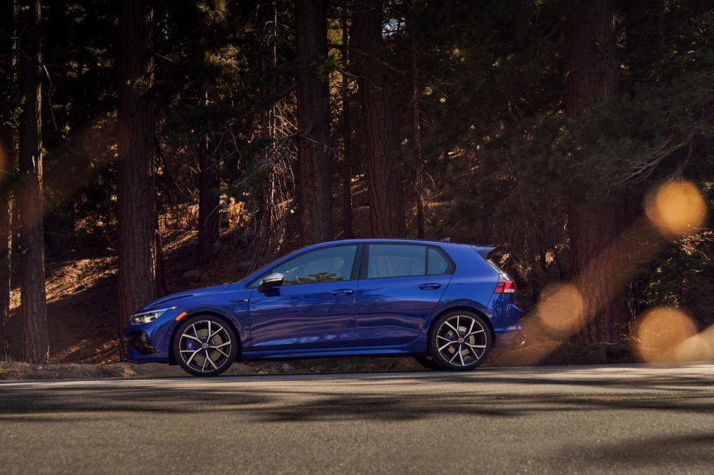 Volkswagen Golf R 2022 m&agrave;u xanh dương