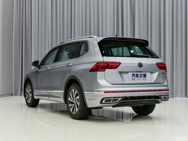 Volkswagen Tiguan L 2021 ra mắt trong triển l&atilde;m &Ocirc; t&ocirc; Quốc tế Quảng Đ&ocirc;ng - Hồng K&ocirc;ng - Macao 2021 tại Trung Quốc